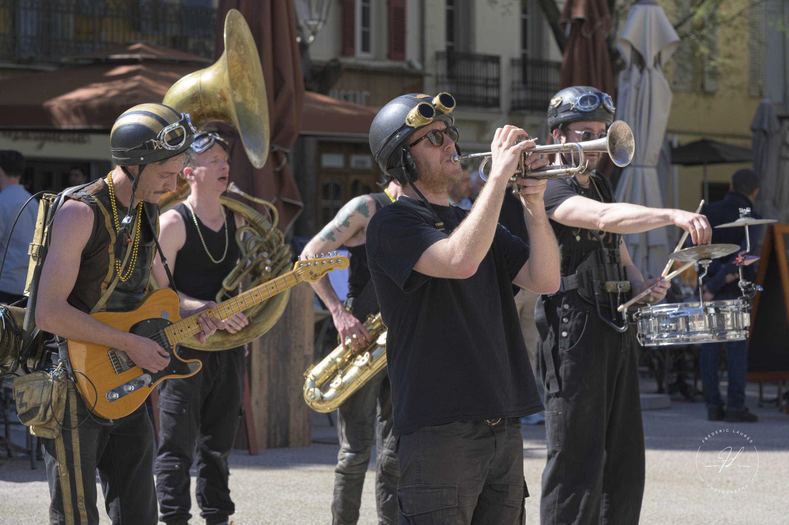 Juan-les-Pins Marching Band Festival concerts déambulatoires